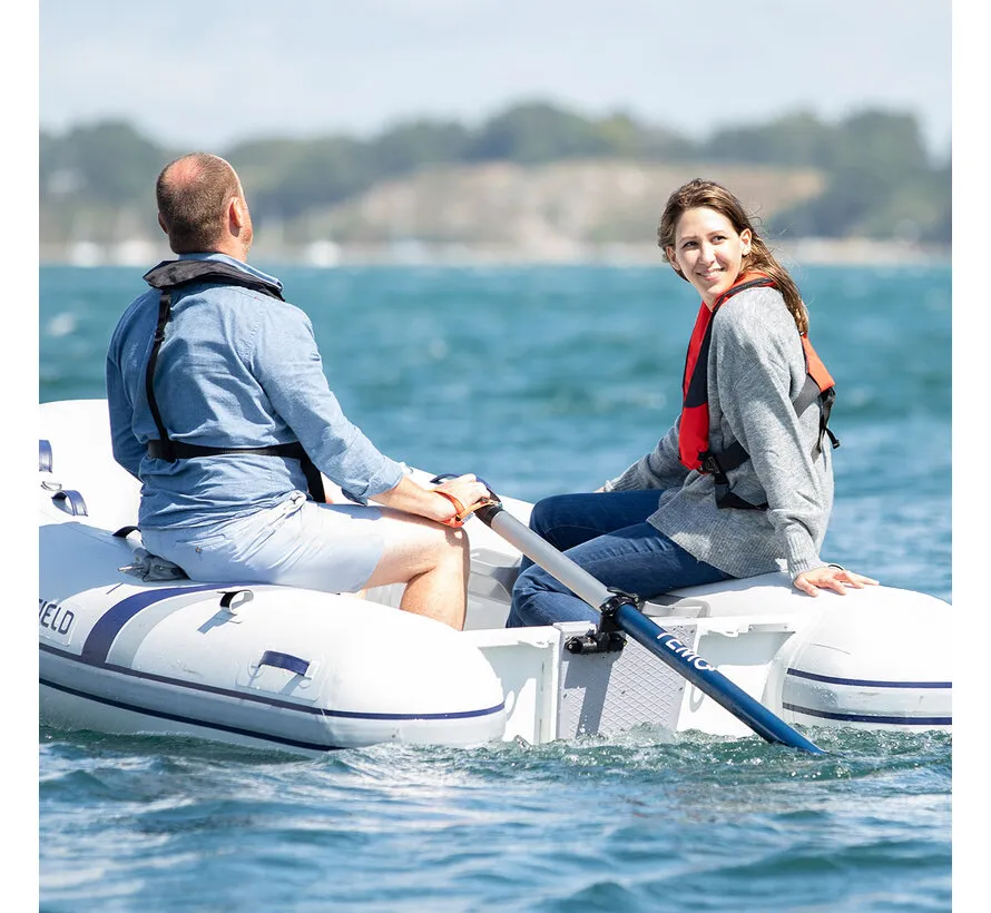 450 450 W electric outboard motor with integrated battery