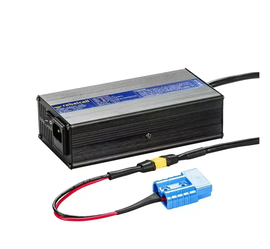 12.6V10A Lithium-Akkuladegerät für den Außenbereich