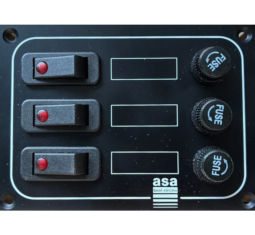 Switch panel with 3 switches, black