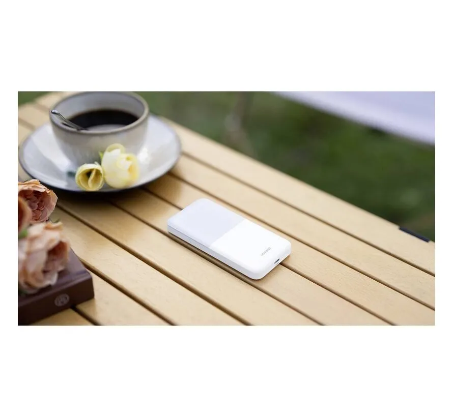 E5586-326 mobile 4G LTE WiFi router (MiFi) – White – USB-C – up to 16 devices