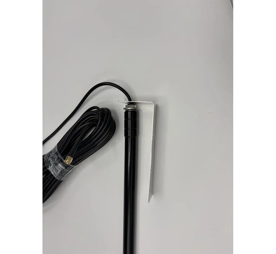 Stigwize fiberglass 5G wall mount antenna with CLF200 cable and SMA