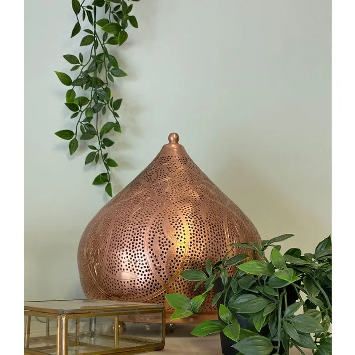 Koperen oosterse tafellamp met bewerking