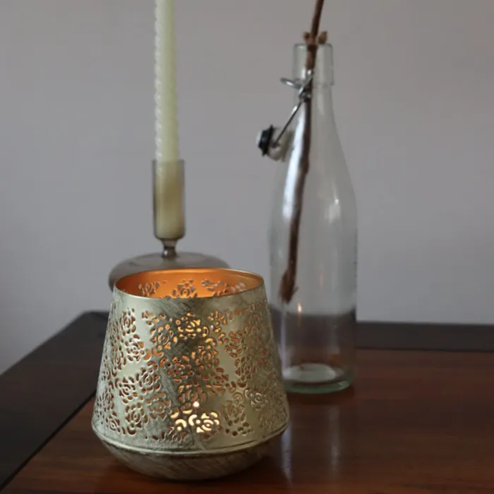 Wit / goud theelicht