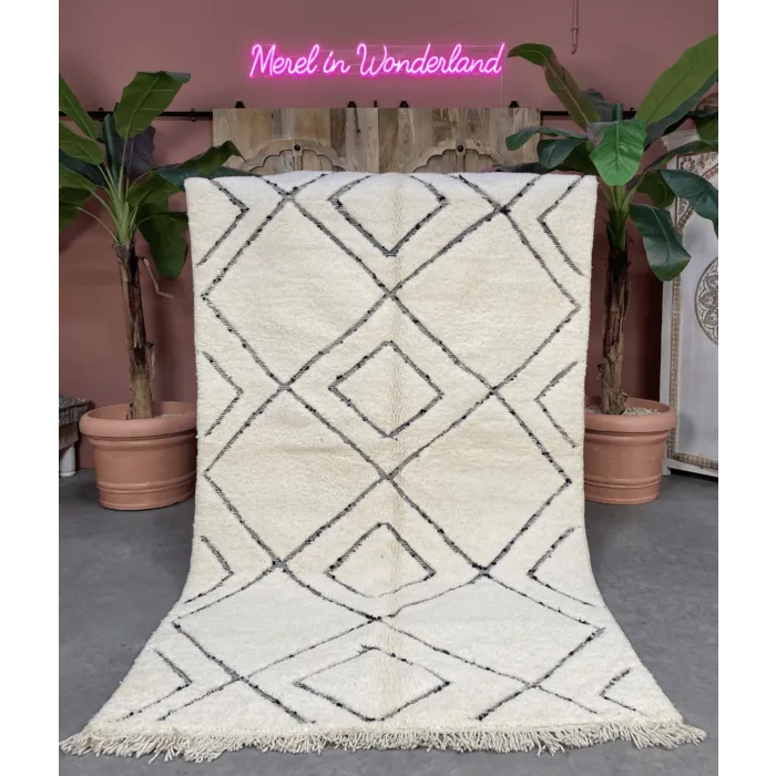 Beni Ouarain berber tapijt 257x144cm