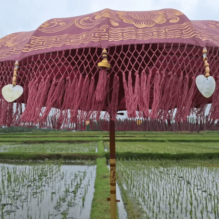 Oud roze Bali parasol met goud