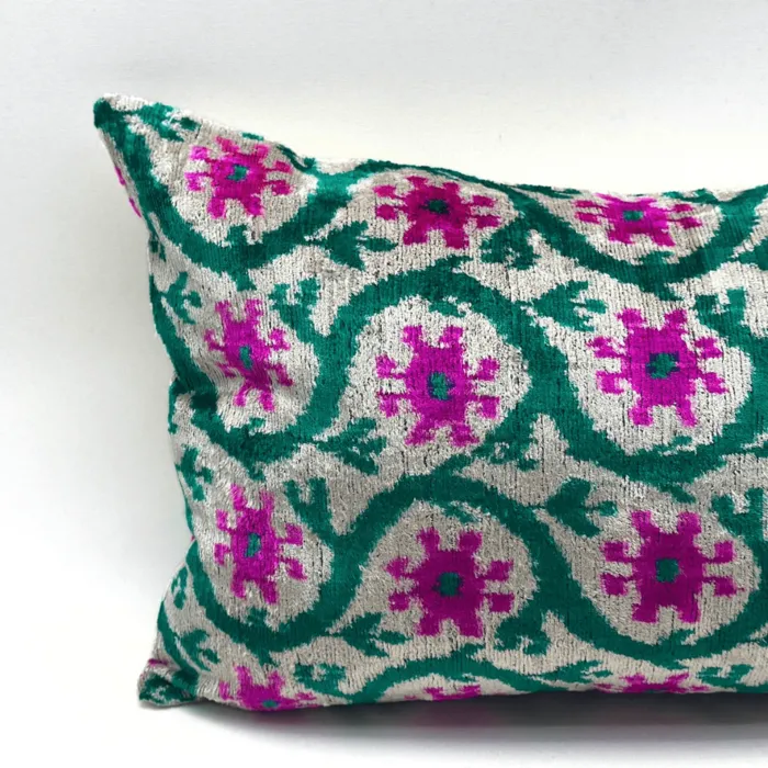 Ikat kussen Livia - groen/ roze