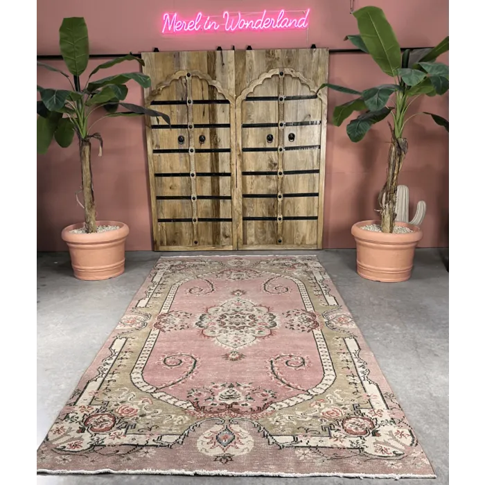 Vintage vloerkleed roze 165x298cm