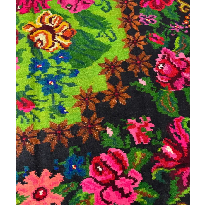 Rozenkelim groen vloerkleed 335x220cm