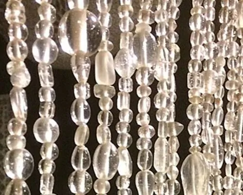 Waarom een kralengordijn?