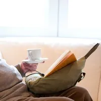 The Bookseat Boekenstandaard en tabletstandaard oranje