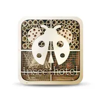 Insectenhotel 20 x 20 x 7 cm van natuurlijk hout voor bijen en lieveheersbeestjes