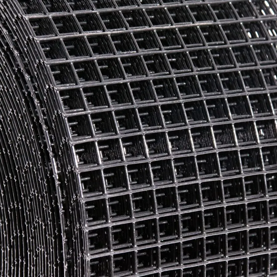 Zonnepaneel beschermingsgaas rol 15 meter | 20 cm breed | maas 25 x 25 mm | zwart PVC gecoat