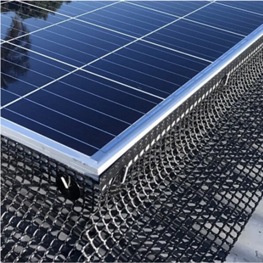 Zonnepaneel beschermingsgaas rol 15 meter | 20 cm breed | maas 25 x 25 mm | zwart PVC gecoat