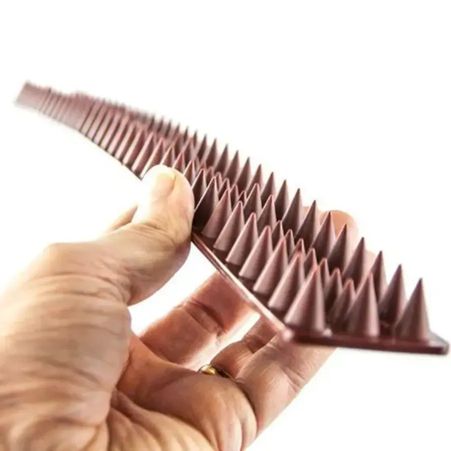 Bruine anti-klimstrip 50 cm | Puntstrip tegen vogels, katten en marters