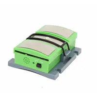 Marter- en muizenverjager op batterijen met ultrasoon en schokplaatjes
