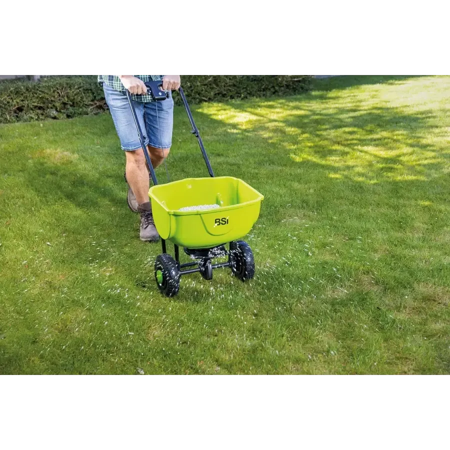 Meststofstrooier 27 liter | voor meststof, graszaad, kalk en zout