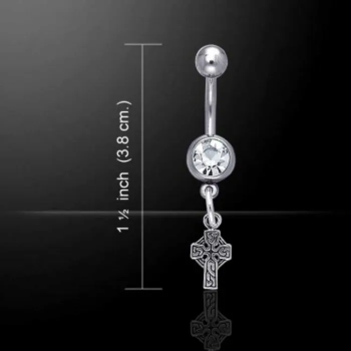 Naverpiercing van zilver met Keltish kruisje