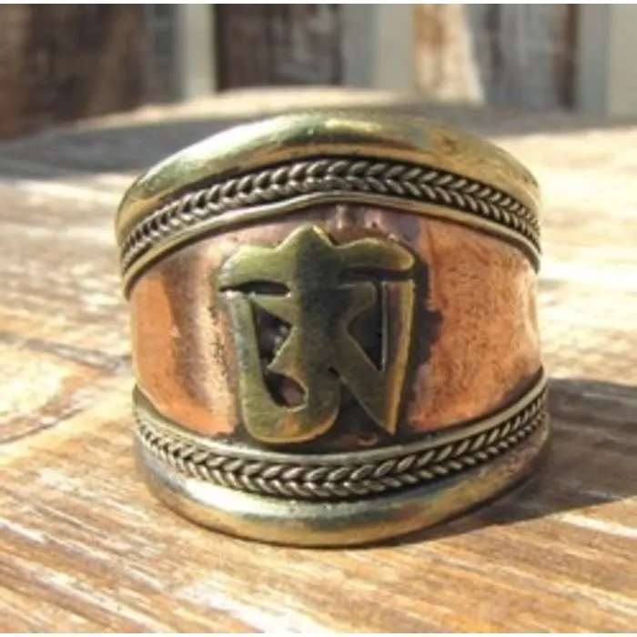 Tibetaanse ring met ohm symbool