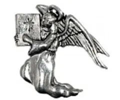Uriel Hanger