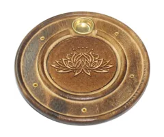 Wierook en kegeltjes brander lotus