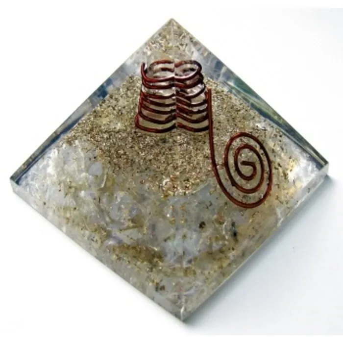 Piramide Orgone met Opaliet