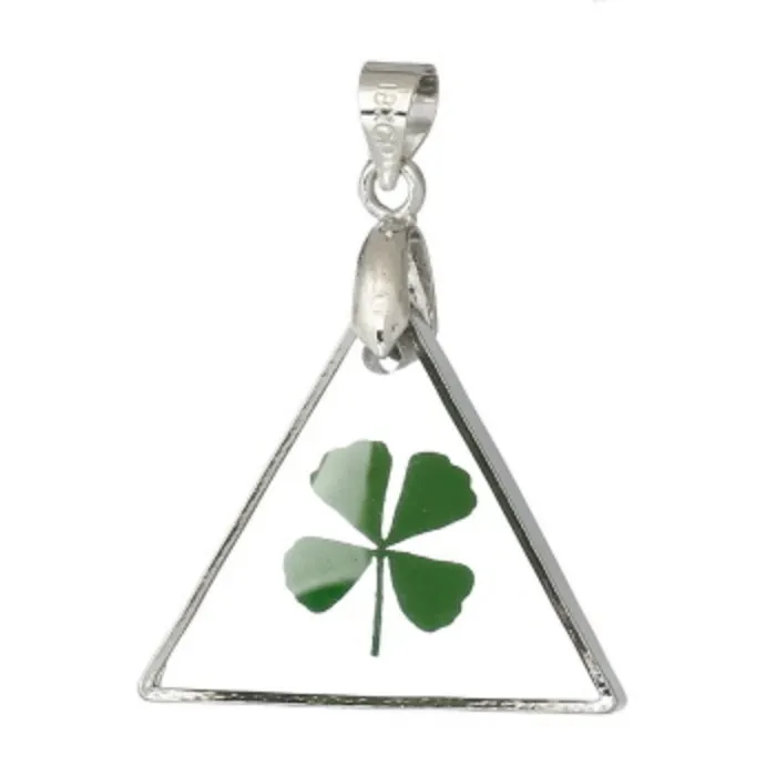 Hanger met klaver vier in driehoek met kaartje
