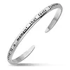 Zilveren armband met de tekst Love is a moment that lasts forever