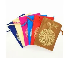 Brokaat buidel met draak en geluksteken