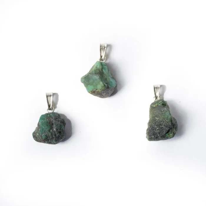 Smaragd ruw edelsteenhanger