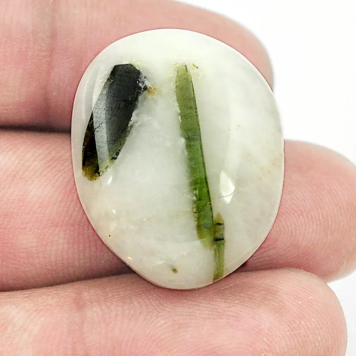 Unieke Toermalijn groen in kwarts cabochon