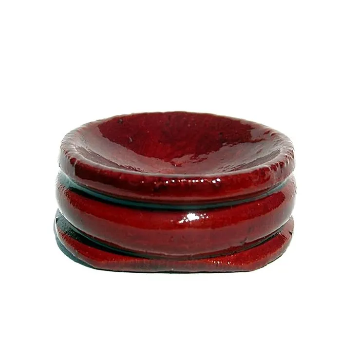 Houten standaard voor edelsteenbollen