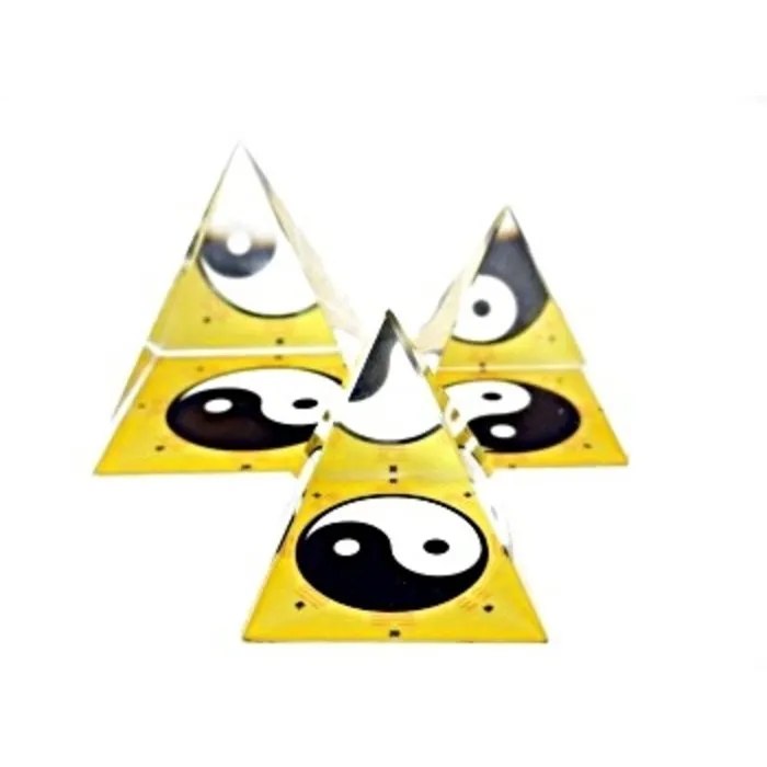 Kristallen piramide yin yang geel