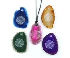 Agaatschijf hanger met levensbloem blauw