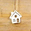 Houten kersthuis hanger 10 stuks