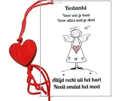 Houten hartje op kaartje