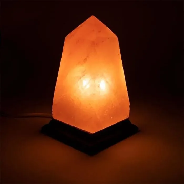 Zoutlamp obelisk met snoer en LED lamp
