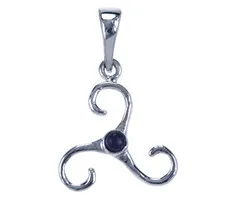 Zilver hanger Triskel