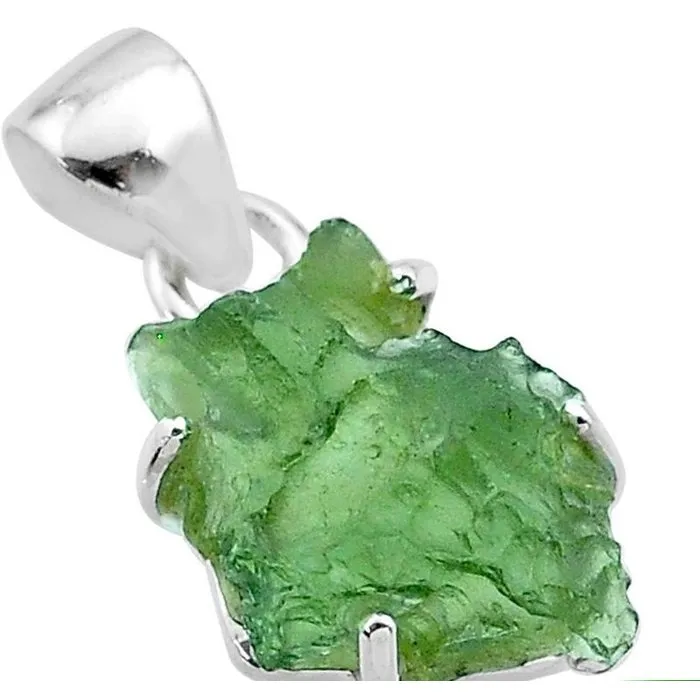 Zilveren hanger natuurlijke Moldaviet groen