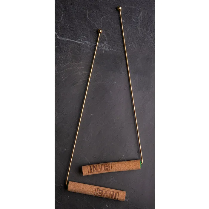 Wichelroede met kurken handvat en vergulde kogeleinden