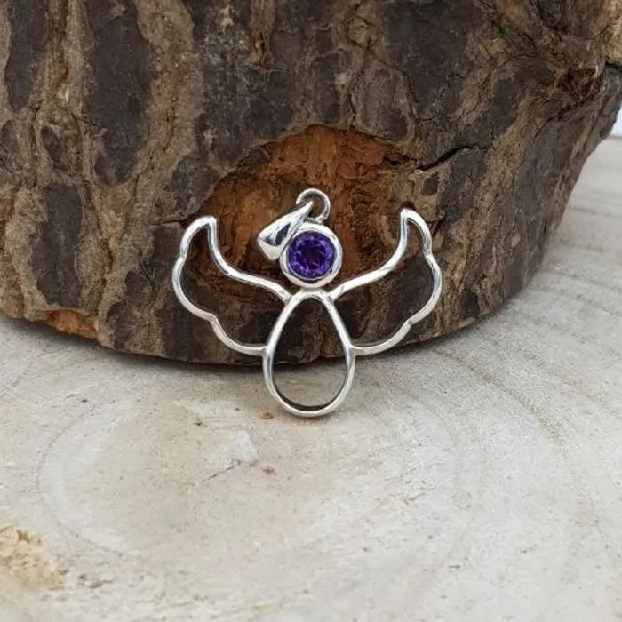 Zilveren engel met amethist