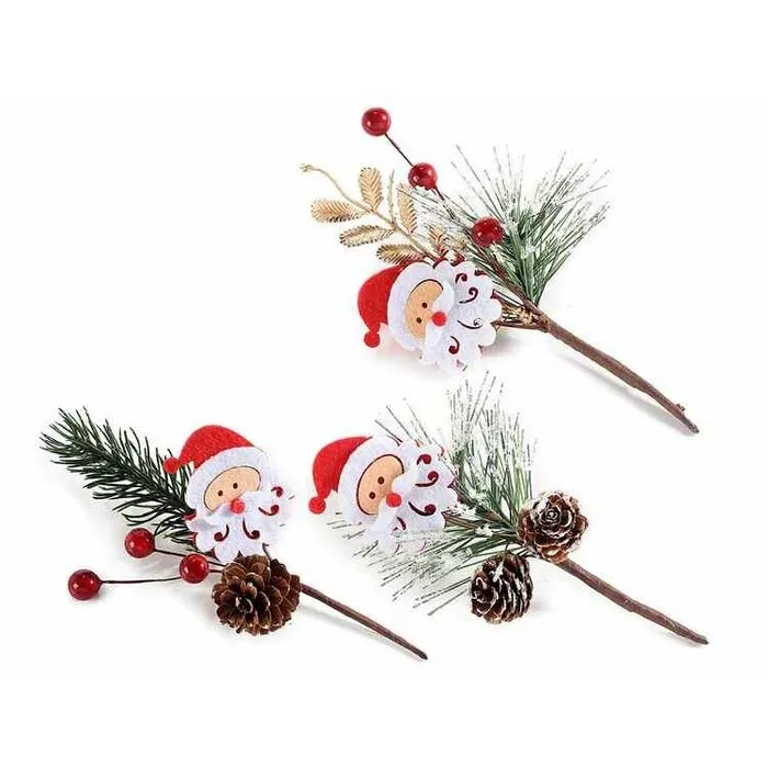 Boeket dennennaalden met Kerstman