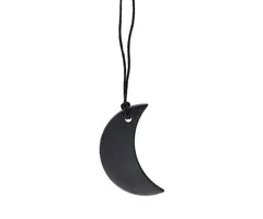 Shungiet hanger halve maan