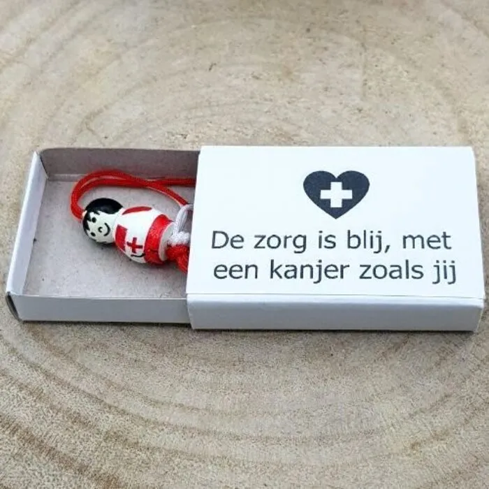 Wensdoosje voor de verpleging - met een gelukspoppetje