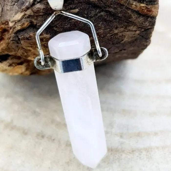 Rozenkwarts Hanger Punt