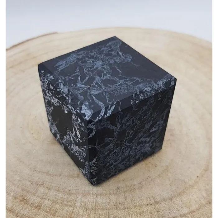Shungiet kubus 50 mm onbewerkt