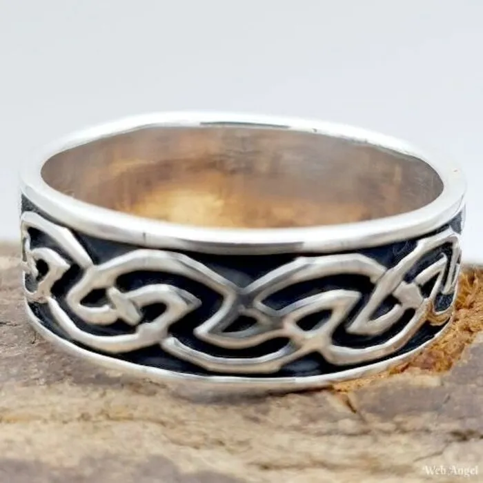 Ring Triquetra Maat 9,5 - Sterling Zilver