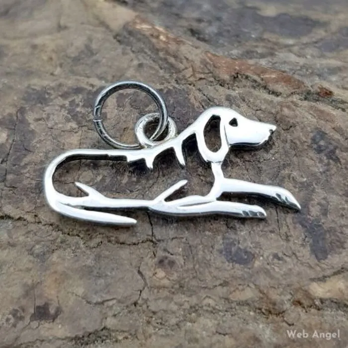 Hondje zilver liggend