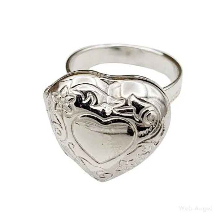 Ring met hart medaillon - Maat 6