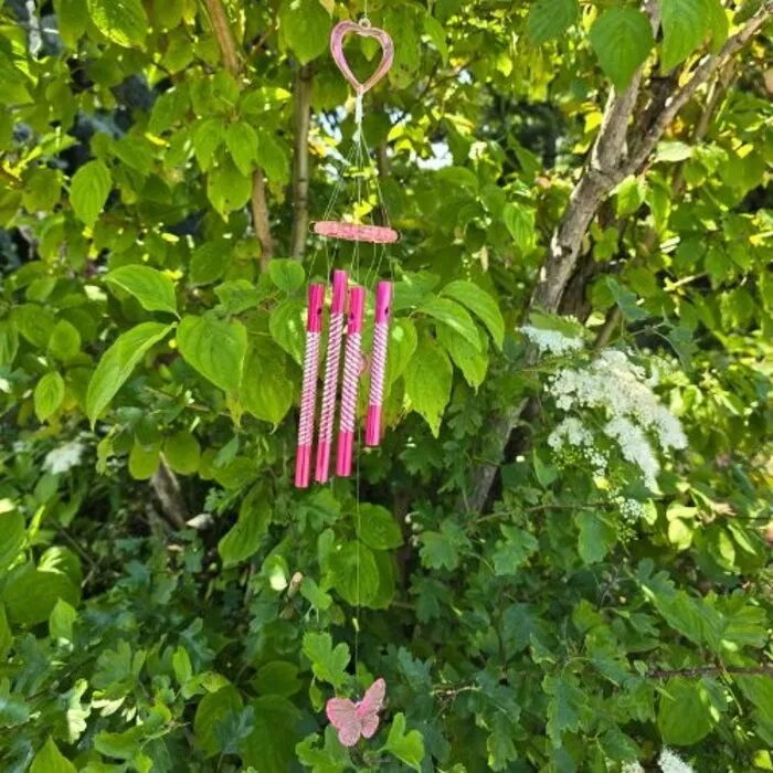 Windgong met Gekleurde Buisjes en Figuurtje