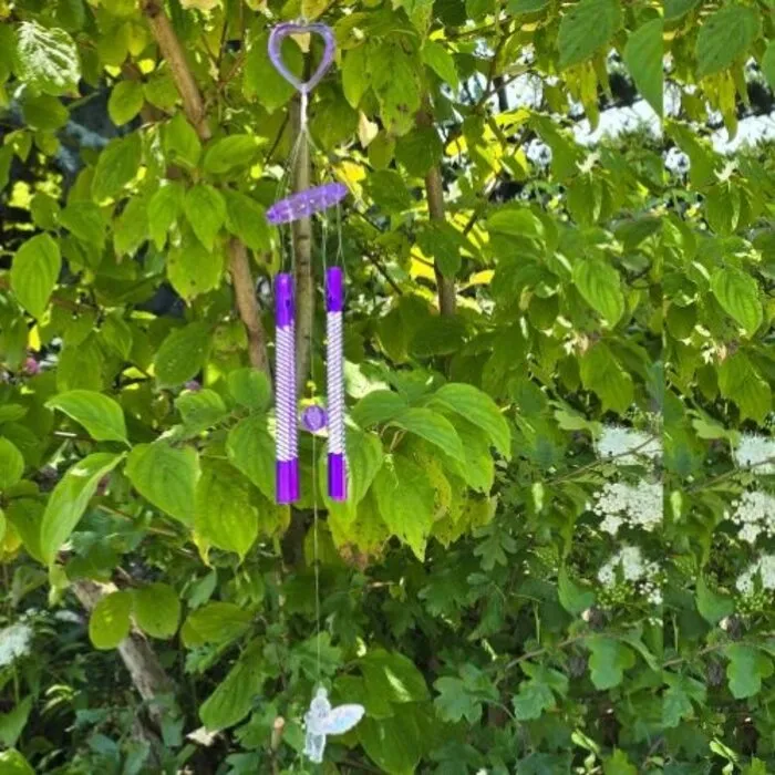 Windgong met Gekleurde Buisjes en Figuurtje